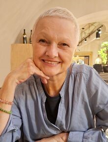 My Country S326 – In Memoriam Christiana Schabes