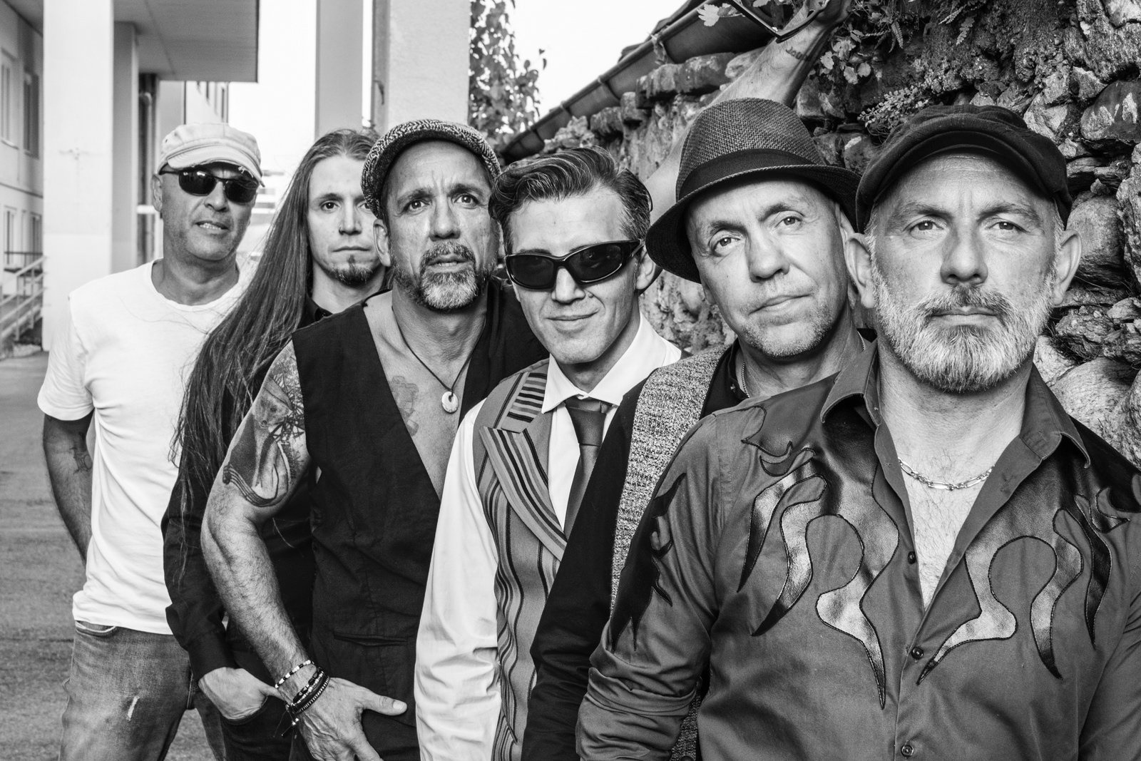 Austropop mit Dr.Südbahn Live in der Bruckmühle